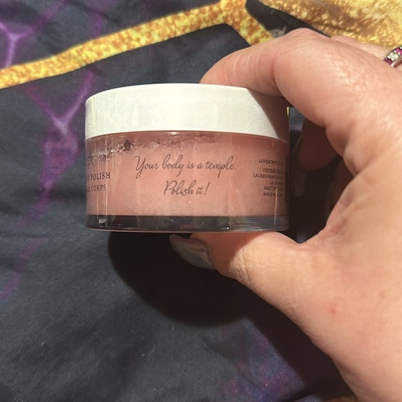 Lovescript Body Polish - Picture 3 of 4